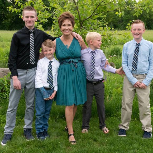 Meet your Posher, Carol - Picture 1 of 1